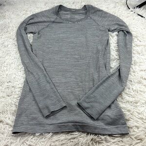 Lululemon Swiftly Relaxed-Fit Long Sleeve Shirt Stripe Black / White